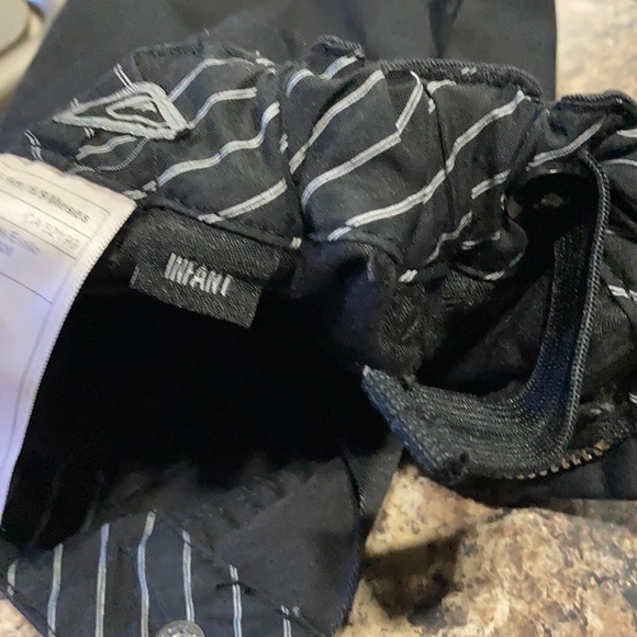 Quicksilver pants 6-9 months - Picture 5 of 6